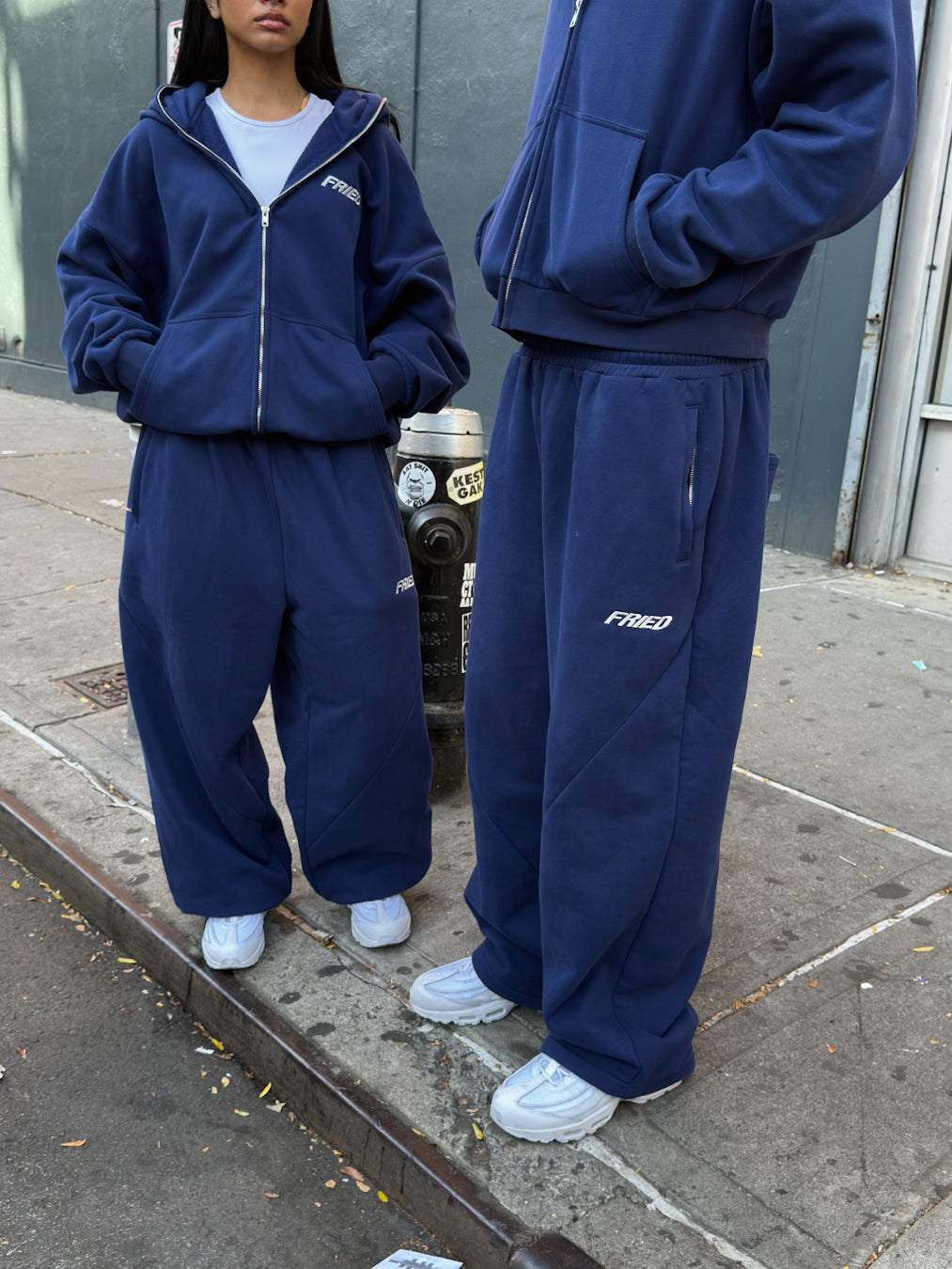 SWEATS® DARK BLUE - OPEN LEG JOGGER